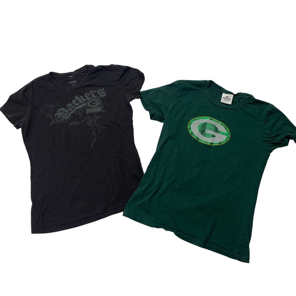 Set of 2 Green Bay Packers Womens Size Large Fan Tee Shirts NFL Football Team
